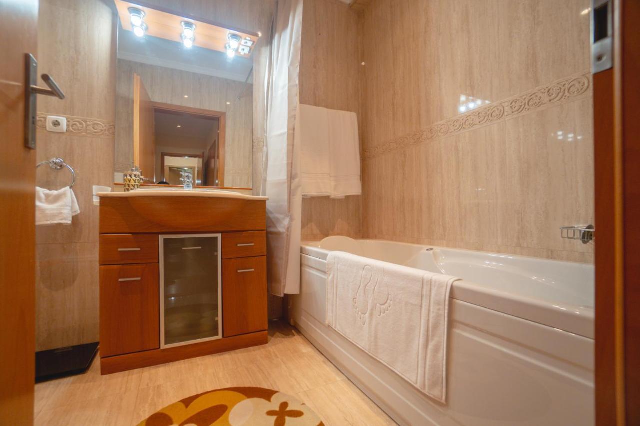 Large Modern Ponta Delgada Apartment מראה חיצוני תמונה